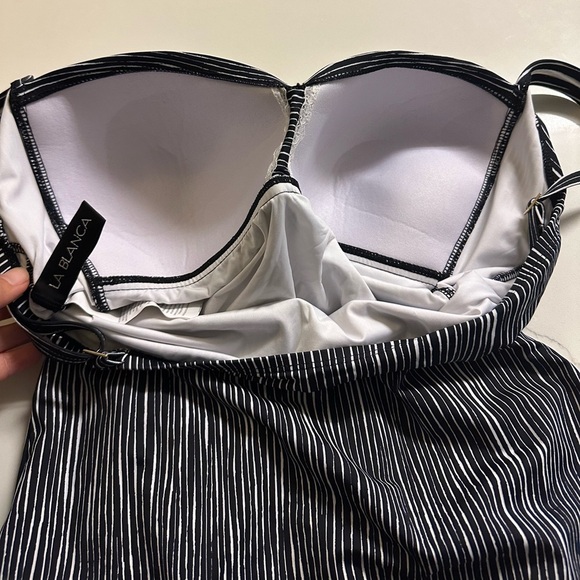La Blanca Ripple Waves Sweetheart One Piece Swimsuit Black White Stripes 14 - Picture 11 of 13